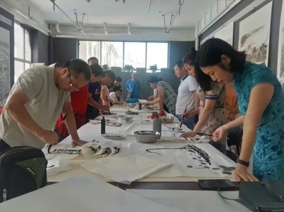 翰墨傳精神 丹青繪價值——區委宣傳部成功舉辦社會主義核心價值觀書畫展暨文化藝術交流活動